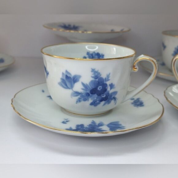 Set of 11 peices Okura by Noritake blue flower teacups/saucers/pedestal set - Picture 1 of 16